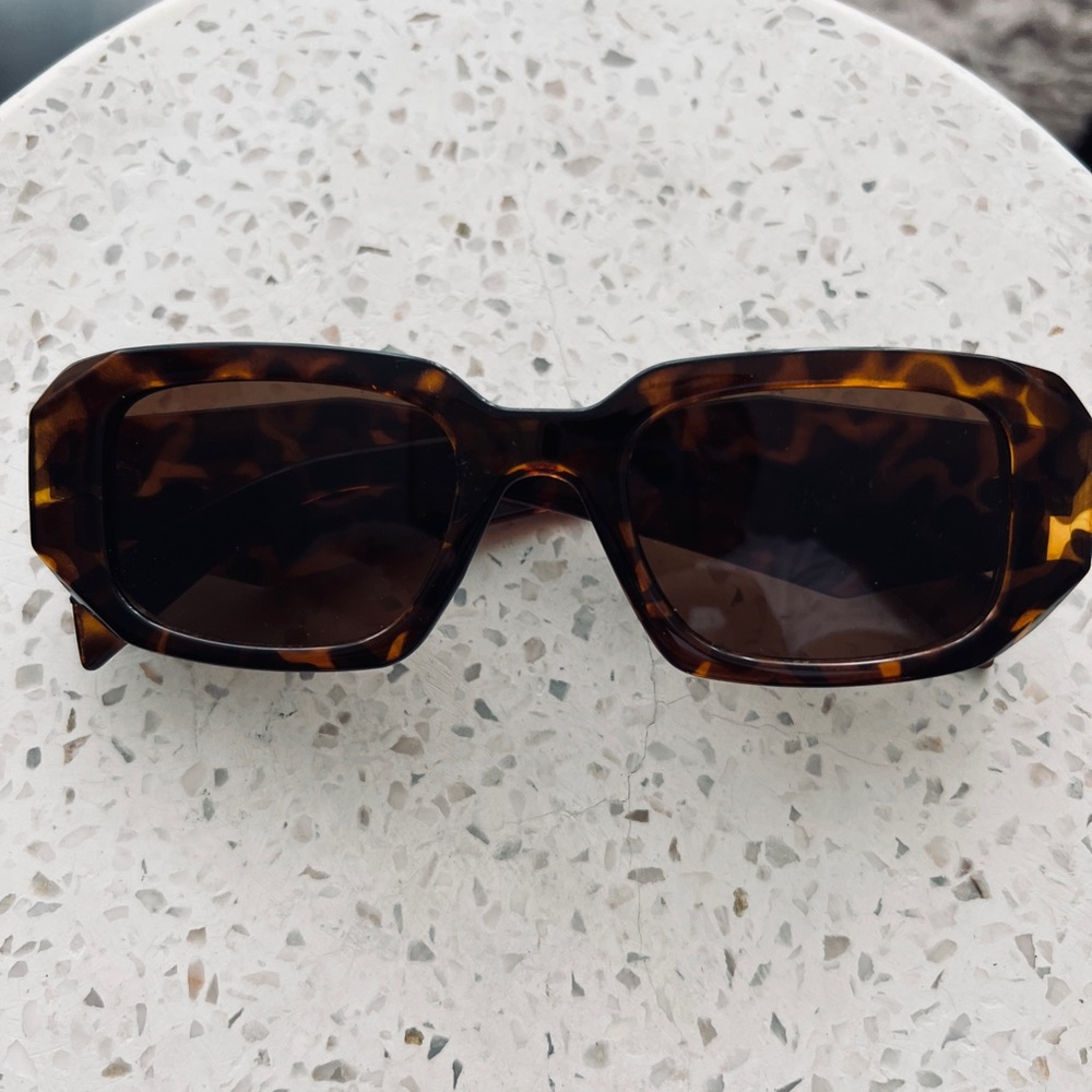 Tortoise Shell Sunglasses - Picture 2 of 4